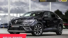 Zwart, metallic lak Gebruikt 2023 Renault Arkana Evolution SUV | € 22.850 (Goede deal)