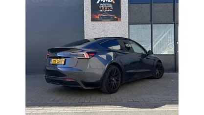 Occasion 2024 Tesla Model 3 Standard Range Sedan | € 35.890 (Eerlijke prijs)