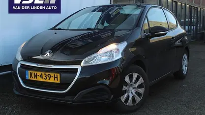 Occasion 2016 Peugeot 208 Access Hatchback | € 2.950 (Super prijs)
