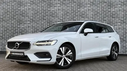 Gebruikt 2021 Volvo V60 Business Edition Stationwagen | € 27.394 (Eerlijke prijs)