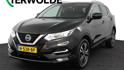 Zwart Gebruikt 2020 Nissan Qashqai N-Connecta SUV | € 20.840 (Eerlijke prijs)