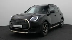 Zwart Gebruikt 2025 Mini Countryman Favoured SUV | € 48.950 (Goede deal)
