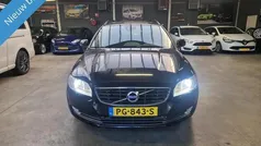 Zwart Gebruikt 2015 Volvo V70 Summum Stationwagen | € 10.450 (Eerlijke prijs)