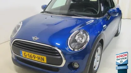 Occasion Mini ONE Salt 2019 Blauw Hatchback