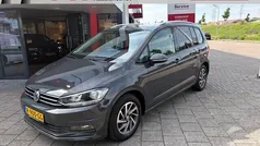 Grijs Gebruikt 2017 VW Touran Highline MPV | € 17.945 (Super prijs)