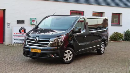 Gebruikt 2023 Renault Trafic MPV | € 26.400 (Super prijs)