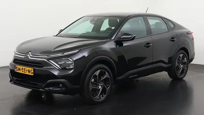 Zwart Gebruikt 2024 Citroën e-C4 Feel Sedan | € 22.690 (Eerlijke prijs)