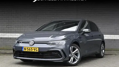 Gebruikt 2022 VW Golf VIII Business Hatchback | € 24.435 (Eerlijke prijs)