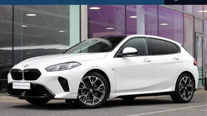 Occasion BMW 120 Executive 170 PK (125 kW) 2024 Alpinweiss iii Hatchback