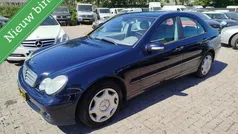 Blauw Gebruikt 2005 Mercedes C200 Classic Sedan | € 1.999 (Eerlijke prijs)