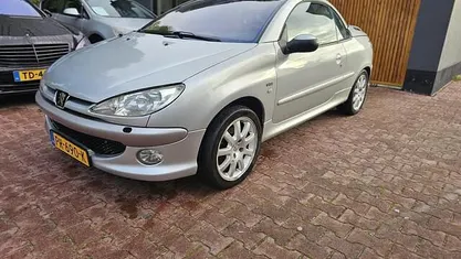 Occasion Peugeot 206 CC 136 PK (100 kW) 2003 Cabriolet