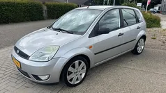 Grijs Gebruikt 2004 Ford Fiesta Futura Hatchback | € 1.000 (Eerlijke prijs)
