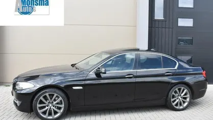 Zwart Gebruikt 2011 BMW 530 Executive Sedan | € 10.975 (Eerlijke prijs)