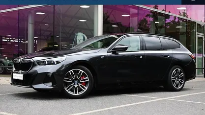 Occasion BMW 550e M Sport 313 PK (230 kW) 2025 Grijs Stationwagen