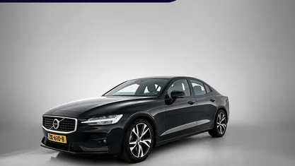 Zwart metallic Occasion 2019 Volvo S60 R-Design Sedan | € 28.800 (Goede deal)