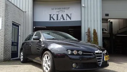 Zwart Gebruikt 2009 Alfa Romeo 159 Progression Stationwagen | € 4.350 (Eerlijke prijs)