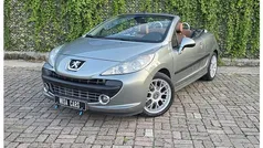 Grijs Gebruikt 2008 Peugeot 207 CC Sport Cabriolet | € 2.895 (Eerlijke prijs)