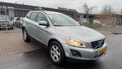 Grijs Gebruikt 2010 Volvo XC60 R-Design SUV | € 5.750 (Goede deal)