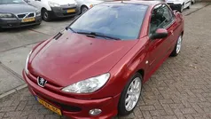 Rood Gebruikt 2003 Peugeot 206 CC Cabriolet | € 1.199 (Eerlijke prijs)