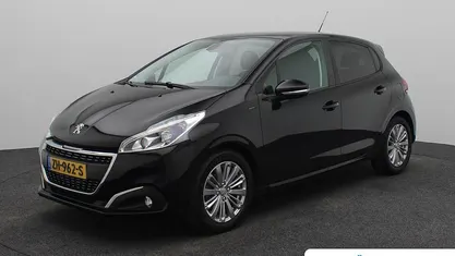 Occasion Peugeot 208 Signature Sky 2019 Zwart Hatchback