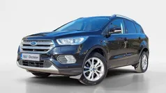 Zwart Gebruikt 2019 Ford Kuga Titanium SUV | € 16.245 (Eerlijke prijs)