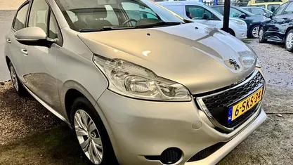 Occasion 2013 Peugeot 208 Active Hatchback | € 3.950 (Eerlijke prijs)
