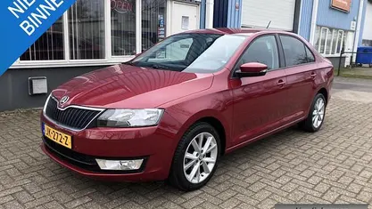 Occasion Skoda Rapid Joy 90 PK (66 kW) 2016 Rood (metallic) Hatchback