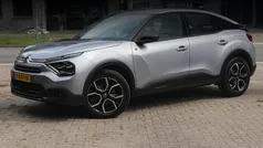 Grijs Gebruikt 2022 Citroën e-C4 Feel SUV | € 16.885 (Eerlijke prijs)