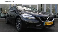 Gebruikt 2016 Volvo V40 Momentum Hatchback | € 18.850 (Eerlijke prijs)