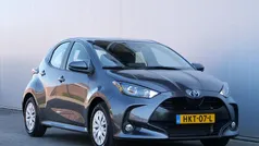 Grijs Gebruikt 2024 Toyota Yaris Hybrid Active Hatchback | € 23.450 (Eerlijke prijs)