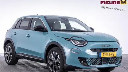 Blauw Gebruikt 2024 Fiat 600E La Prima SUV | € 27.900 (Eerlijke prijs)