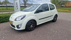 Wit Gebruikt 2010 Renault Twingo Dynamique Hatchback | € 2.399 (Eerlijke prijs)
