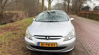 Occasion Peugeot 307 CC 136 PK (100 kW) 2004 Cabriolet