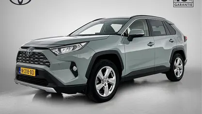 Gebruikt 2021 Toyota RAV4 Hybrid Executive SUV | € 28.945 (Eerlijke prijs)