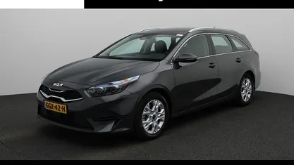 Gebruikt 2024 Kia Ceed Hatchback | € 23.940 (Eerlijke prijs)