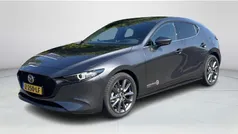 Machine grey Gebruikt 2024 Mazda 3 Homura-Line Hatchback | € 28.875 (Eerlijke prijs)