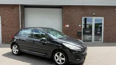Zwart Gebruikt 2010 Peugeot 207 Hatchback | € 2.499 (Eerlijke prijs)