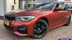 Oranje Gebruikt 2020 BMW 330 Sedan | € 29.999 (Eerlijke prijs)