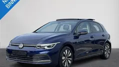Blauw Gebruikt 2023 VW Golf VIII Move Hatchback | € 29.250 (Eerlijke prijs)