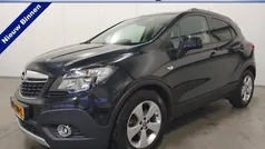 Zwart, metallic lak Gebruikt 2015 Opel Mokka Edition SUV | € 9.995 (Eerlijke prijs)