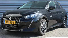 Zwart Gebruikt 2023 Peugeot 208 Allure Hatchback | € 17.895 (Goede deal)