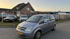 Grijs Gebruikt 2003 Opel Meriva Cosmo MPV | € 1.250 (Goede deal)