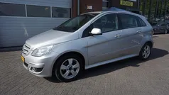 Grijs Gebruikt 2009 Mercedes B170 MPV | € 3.450 (Eerlijke prijs)