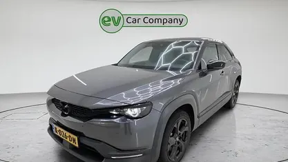Occasion 2020 Mazda MX30 Luxury SUV | € 11.300 (Eerlijke prijs)