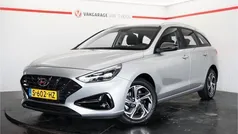 Grijs Gebruikt 2023 Hyundai i30 Comfort Stationwagen | € 19.944 (Eerlijke prijs)