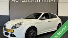 Wit Gebruikt 2016 Alfa Romeo Giulietta Quadrifoglio Verde Hatchback | € 16.849 (Goede deal)