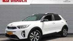 Wit Gebruikt 2021 Kia Stonic SUV | € 22.817 (Eerlijke prijs)