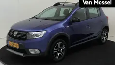 Blauw Gebruikt 2020 Dacia Sandero Stepway Hatchback | € 13.935 (Eerlijke prijs)