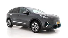 Grijs metallic Gebruikt 2022 Kia e-Niro 3 SUV | € 24.445 (Super prijs)
