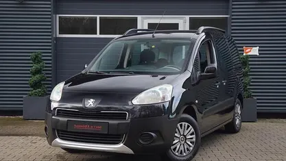 Occasion Peugeot Partner Tepee Access 98 PK (72 kW) 2014 Zwart (metallic) MPV